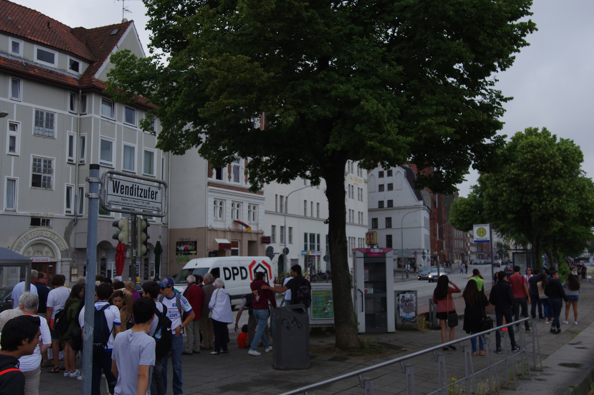 1K3B8042linden und menschen kl